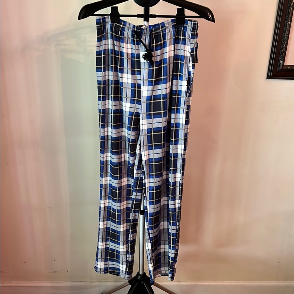 NWT - Caribbean Joe Blue and White Plaid Loungwear